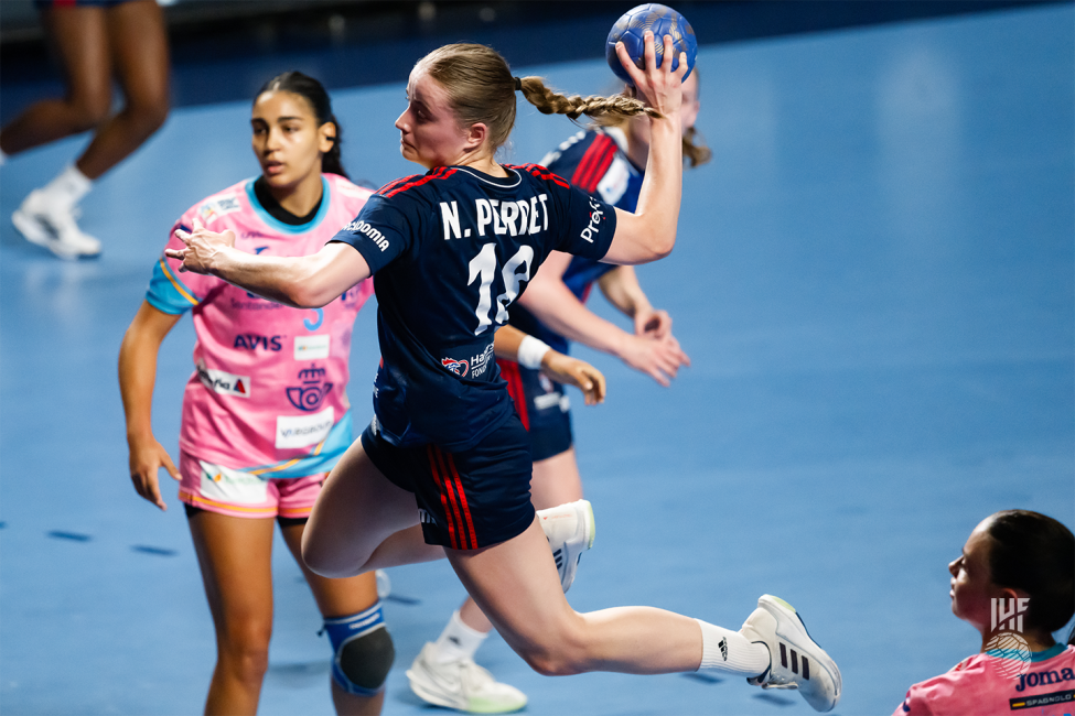 France player shooting