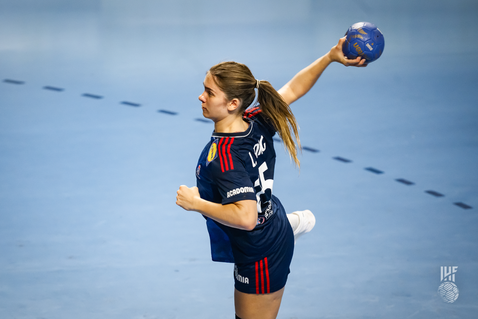 France player shooting