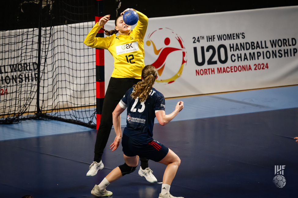 France player shooting