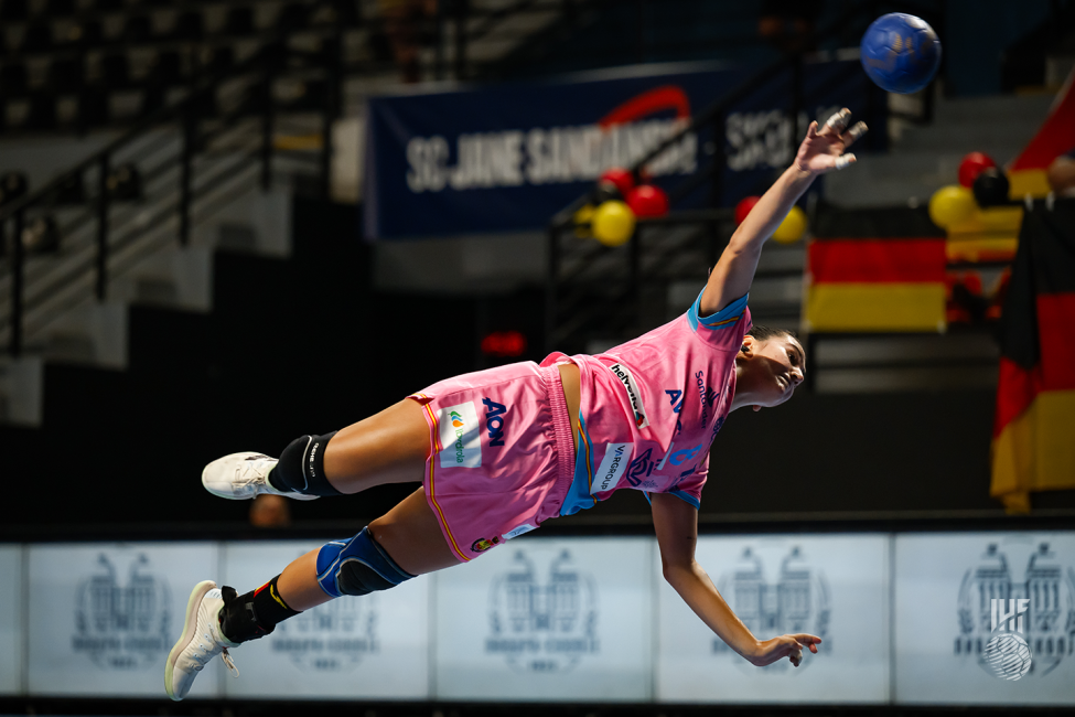 Spain player shooting