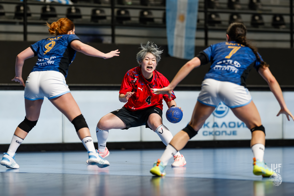 Republic of Korea player attacking