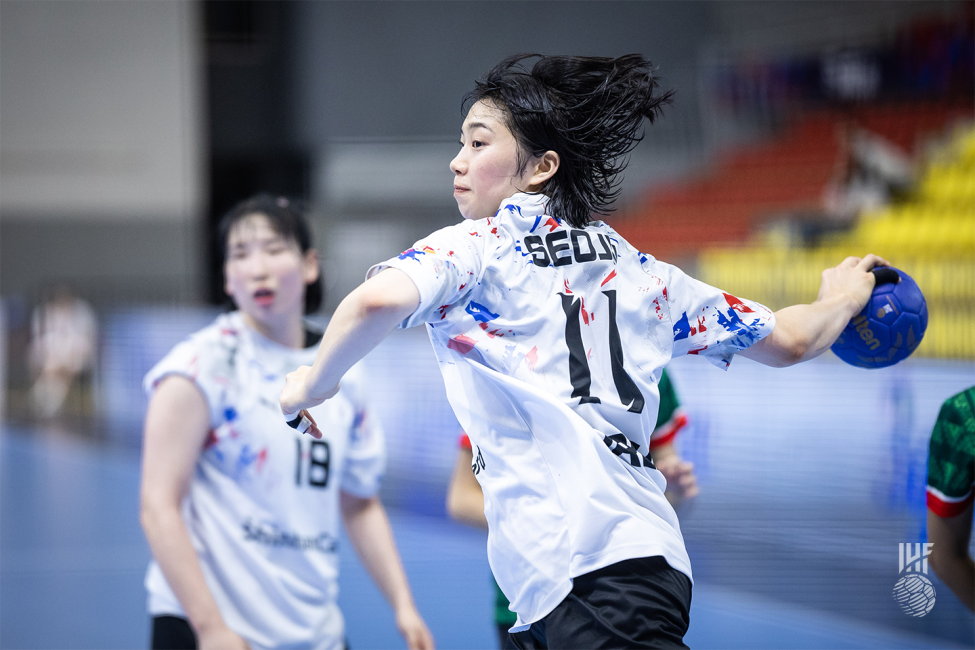 Korea player shooting