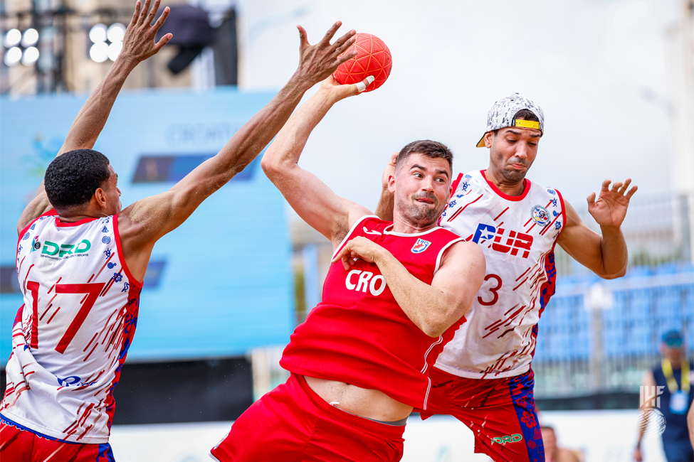 Croatia player shooting