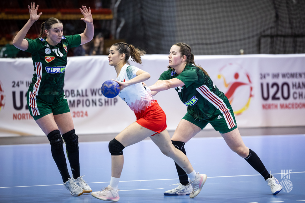 Mexico attacking