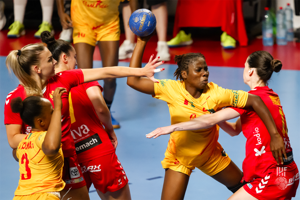 Guinea player attacking