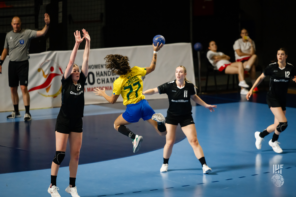 Brazil player attacking