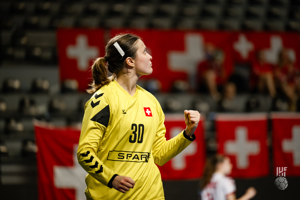 Switzerland goalkeeper celebrating