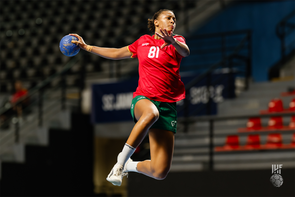 Portugal player shooting