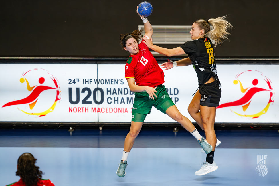 Portugal player shooting