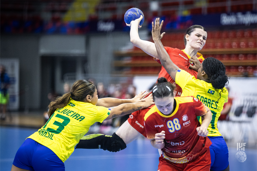 Romania player shooting