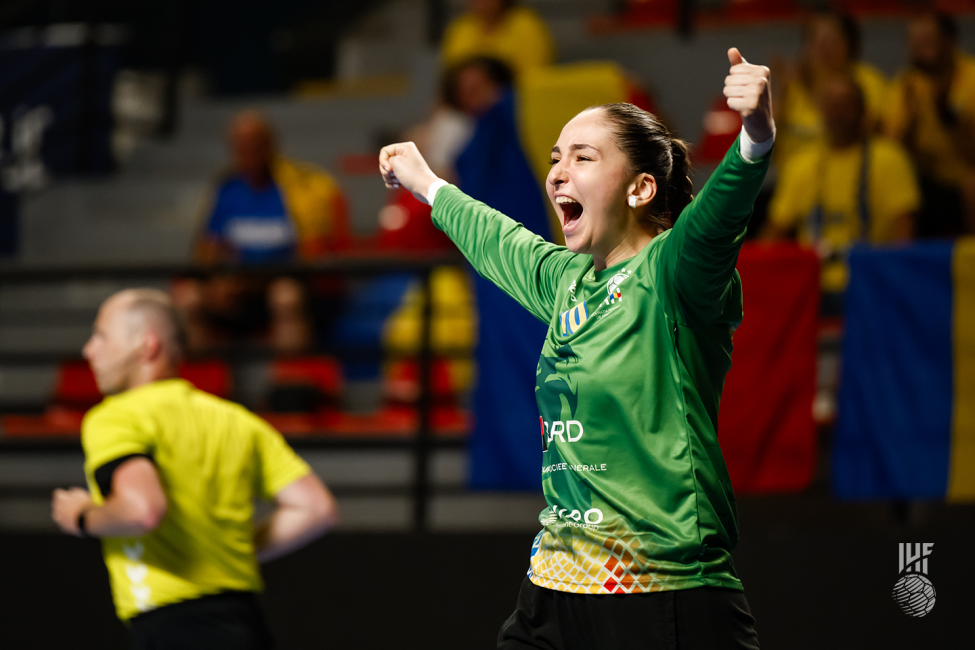 Romania goalkeeper celebrating