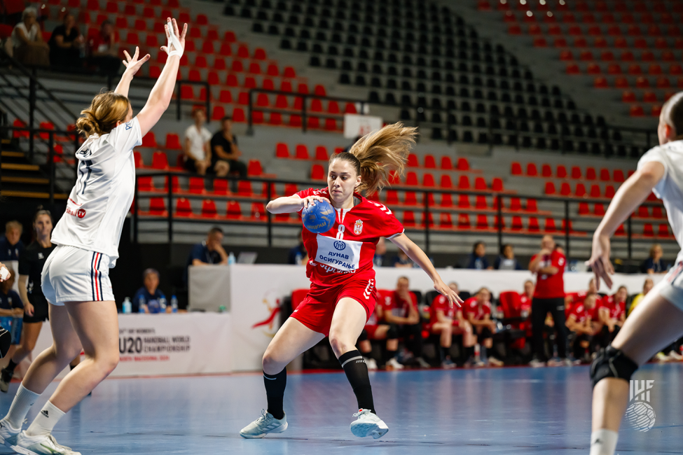 Serbia player attacking