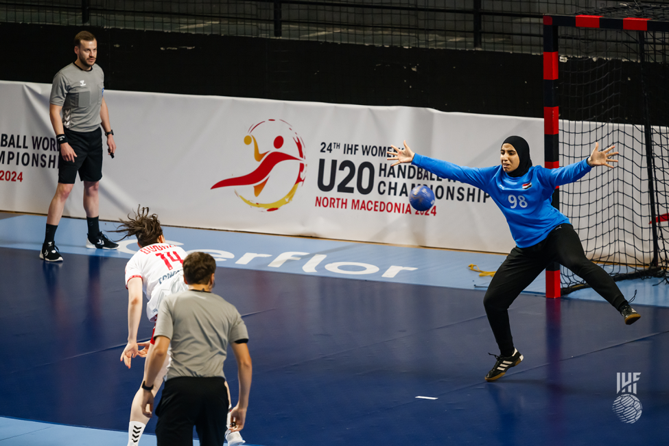 Switzerland player shooting