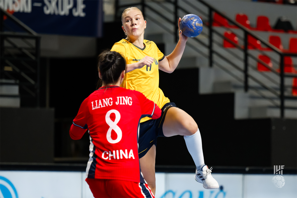 Sweden player attacking