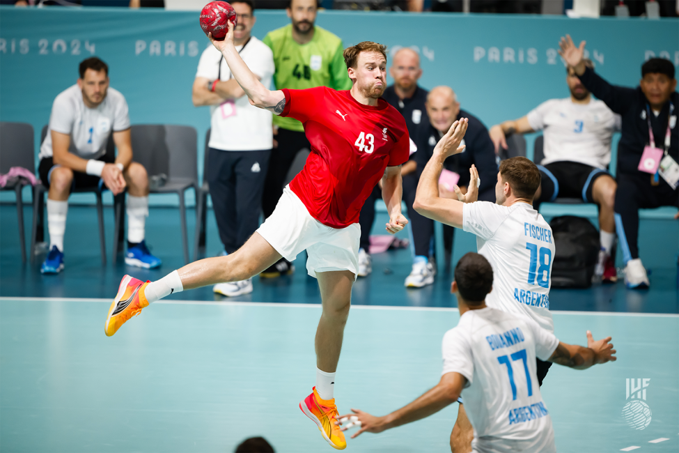 Paris 2024 men's handball Denmark vs Argentina