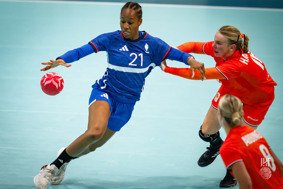 Paris 2024 women's handball France