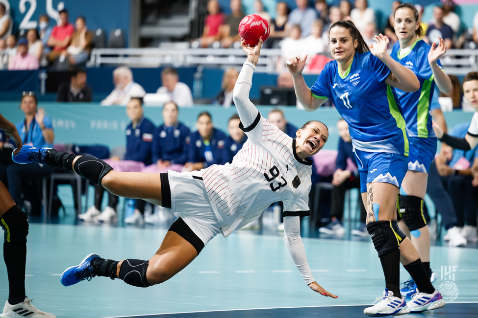 Paris 2024 women's handball Germany vs Slovenia