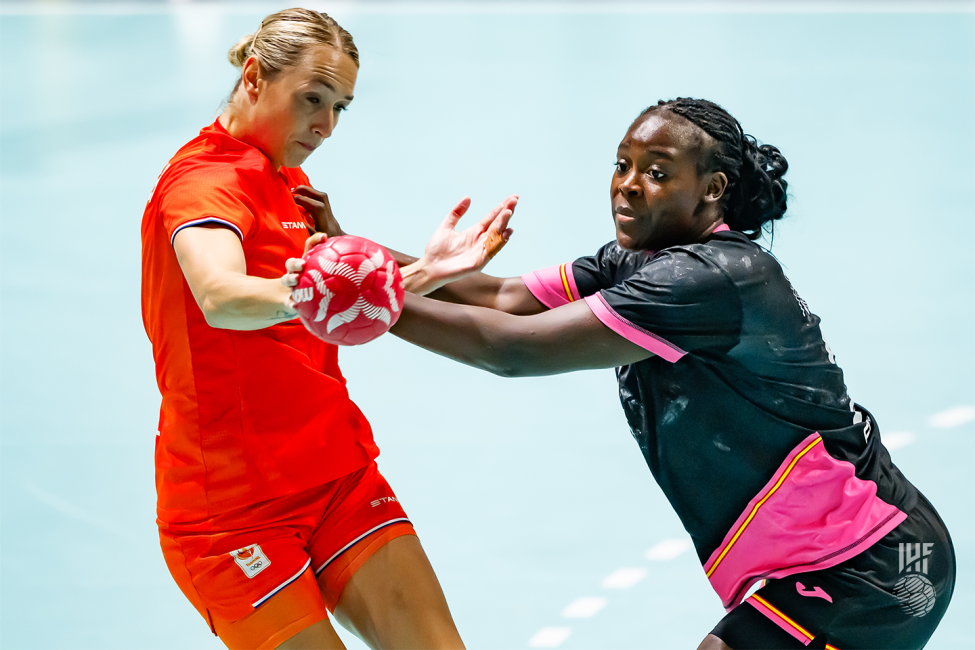 Paris 2024 women's handball Netherlands vs Spain