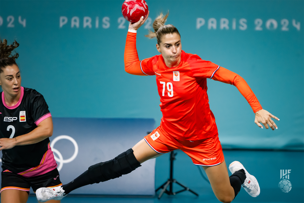 Paris 2024 women's handball Netherlands vs Spain