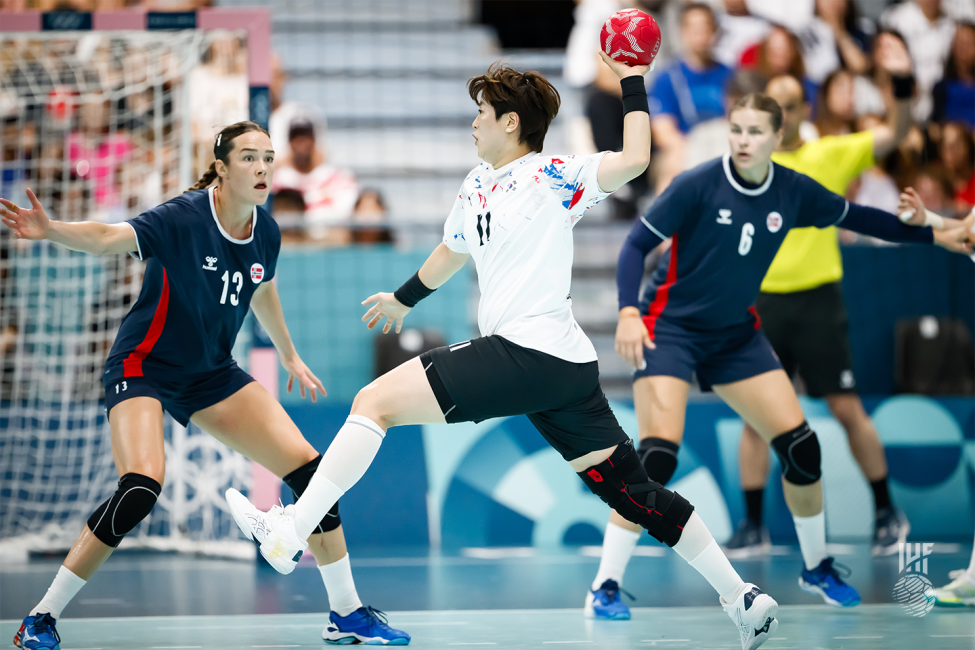 Paris 2024 women's handball Norway vs Republic of Korea