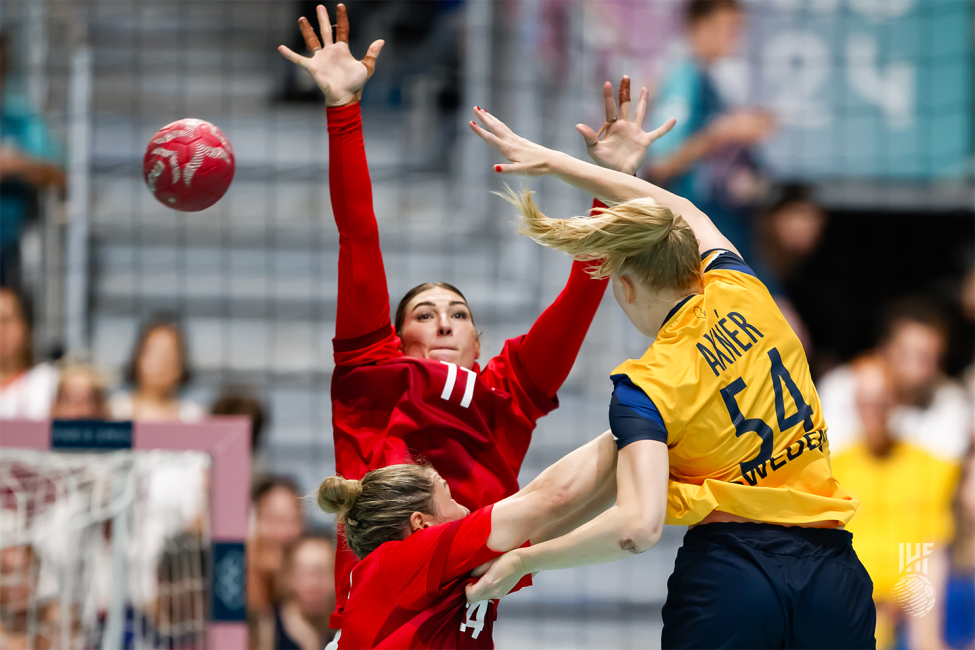 Paris 2024 women's handball Sweden vs Denmark