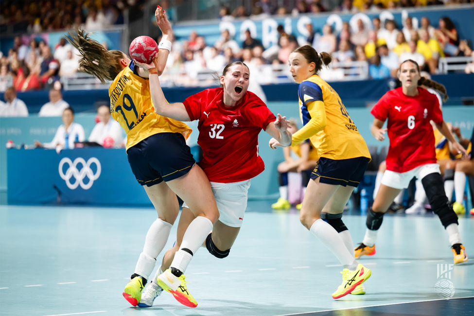 Paris 2024 women's handball Sweden vs Denmark