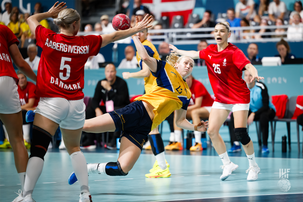 Paris 2024 women's handball Sweden vs Denmark