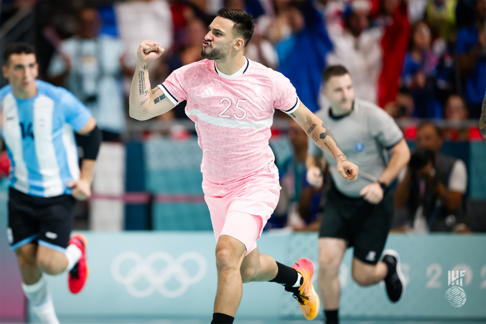 Paris 2024 women's handball Argentina vs France