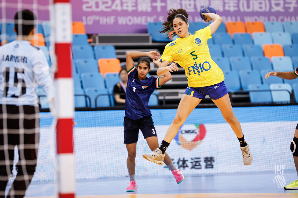 Brazil player shooting