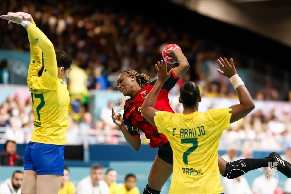 Paris 2024 women's handball Brazil vs Angola