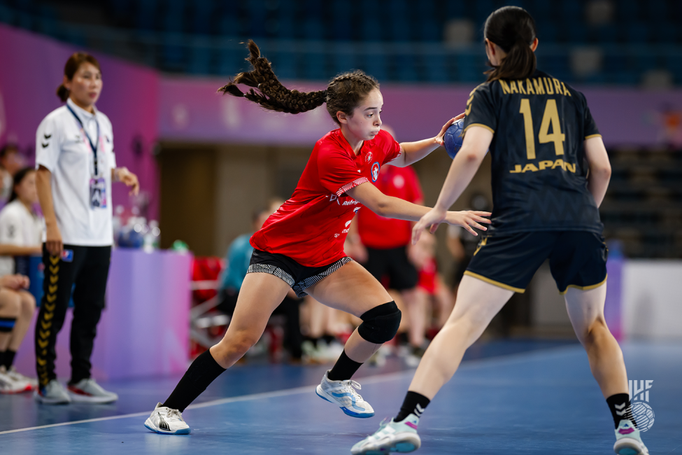 Canada player attacking