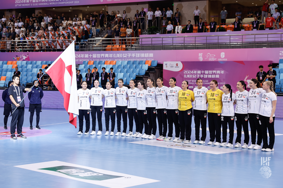 Greenland team line up