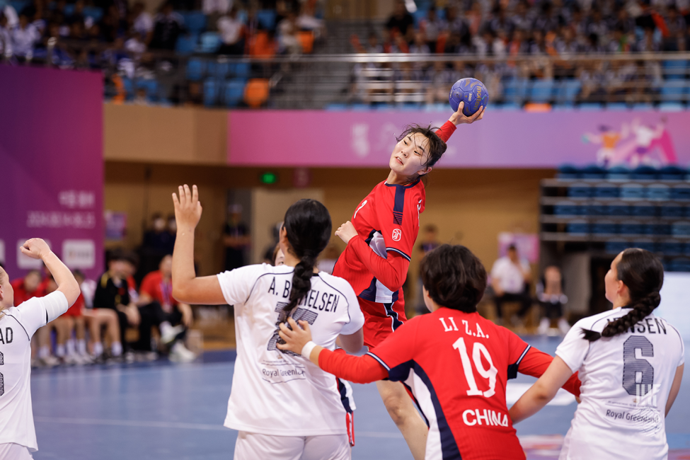China player shooting