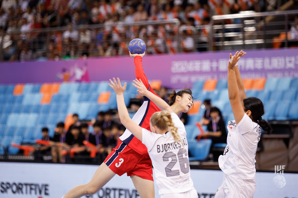 China player shooting