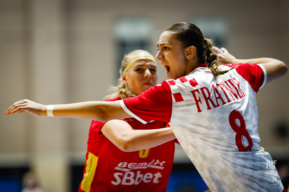 Croatia player attacking