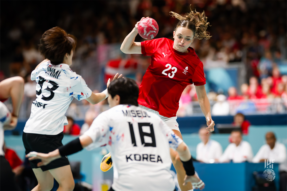 Paris 2024 women's handball Denmark vs Korea