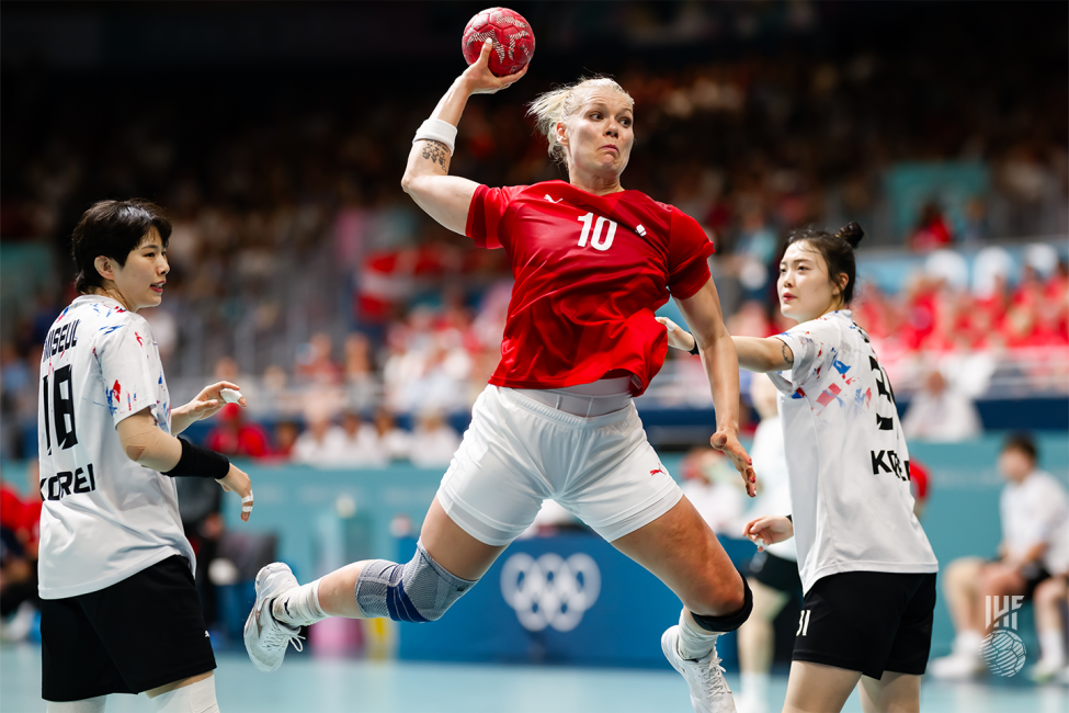 Paris 2024 women's handball Denmark vs Korea