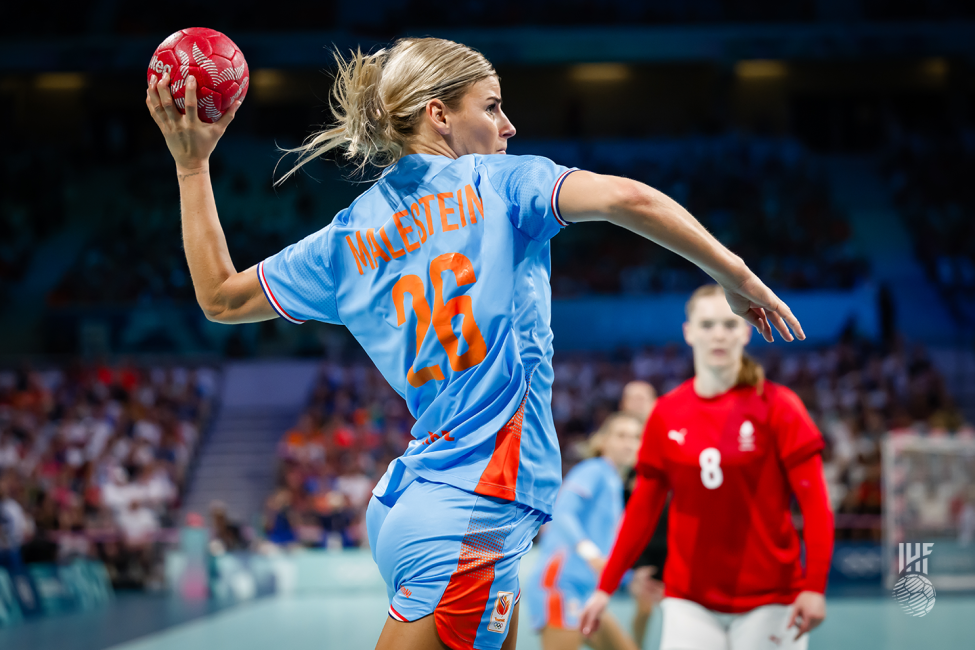 Paris 2024 women's handball Denmark vs Netherlands