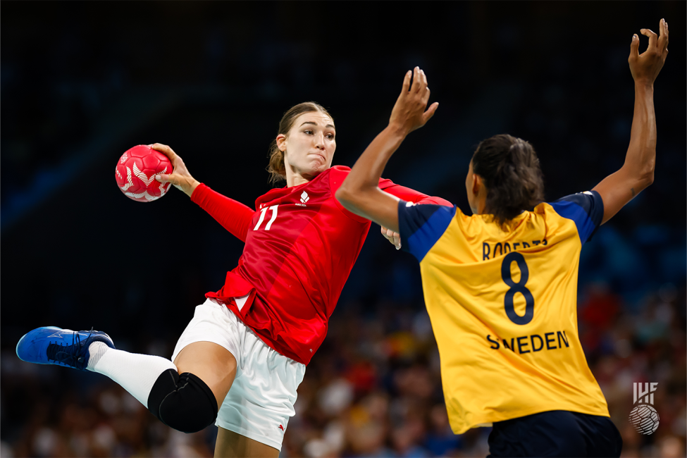 Paris 2024 women's handball Denmark vs Sweden
