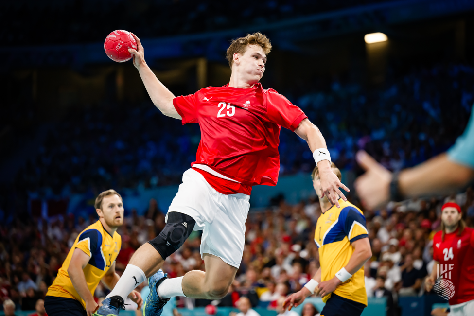 Paris 2024 men's handball Denmark vs Sweden