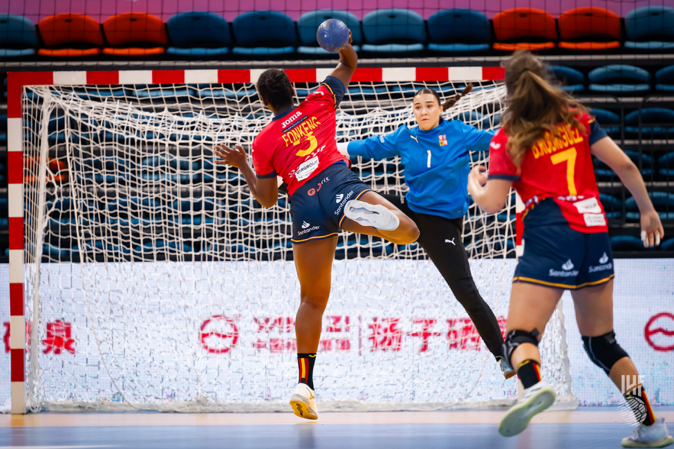 Spain player shooting