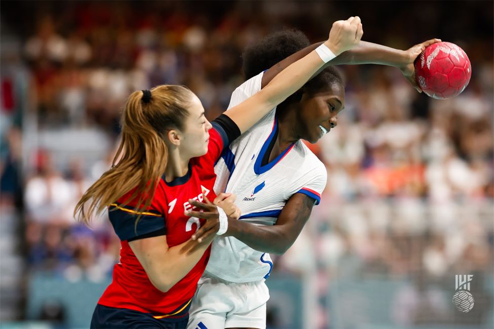 Paris 2024 women's handball Spain vs France