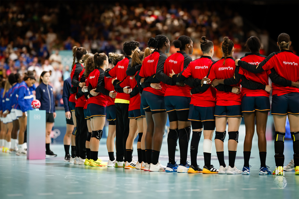 Paris 2024 women's handball Spain vs France