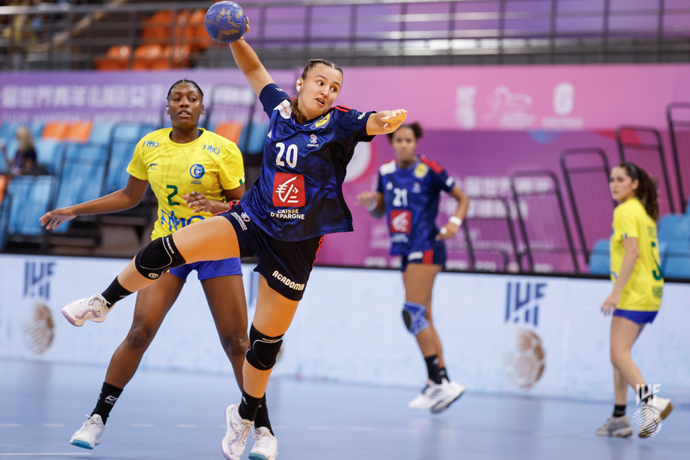 France player shooting