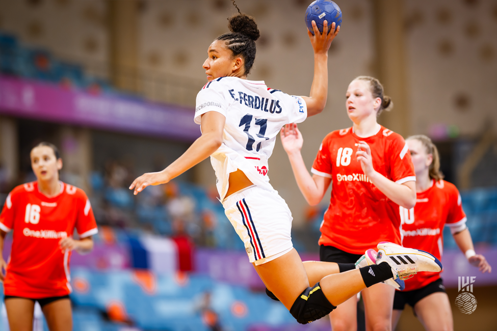 France player shooting