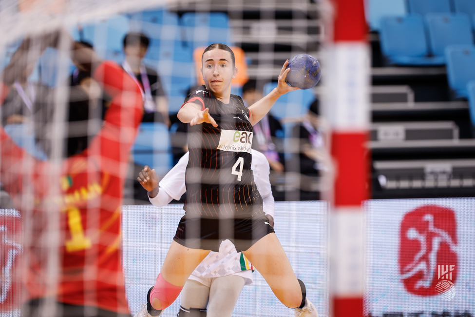 Germany player shooting