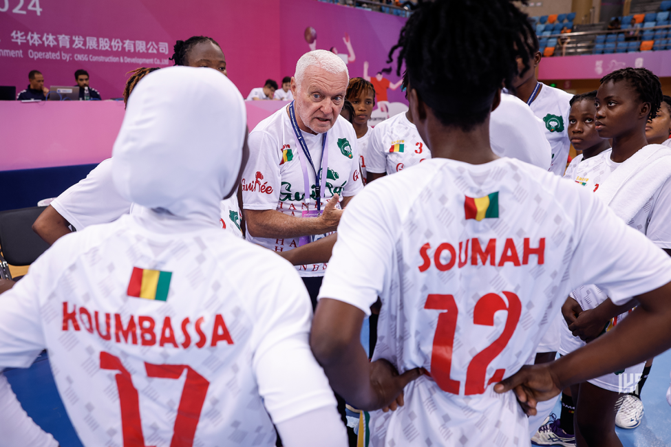 Guinea team time out