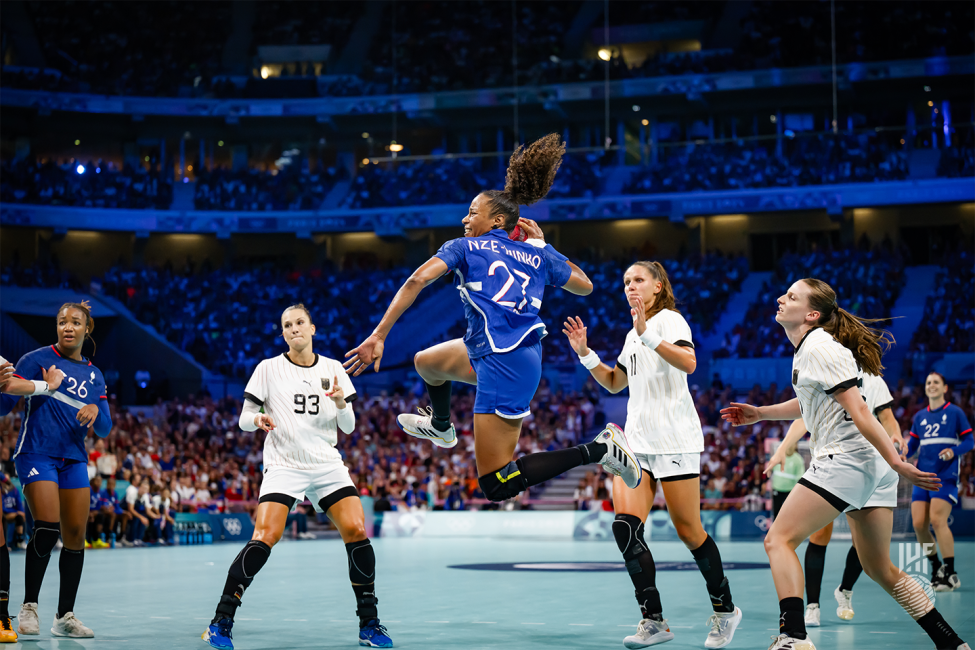 Paris 2024 women's handball France vs Germany