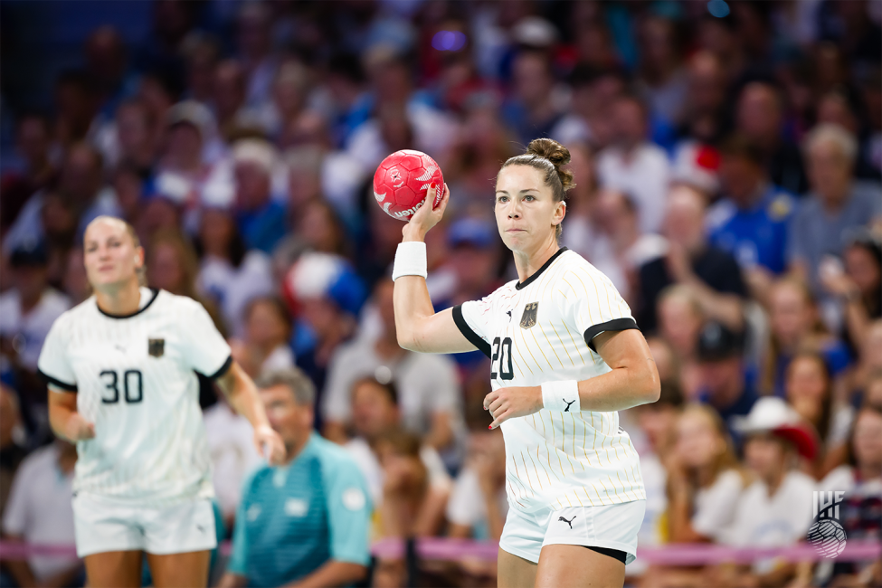 Paris 2024 women's handball France vs Germany