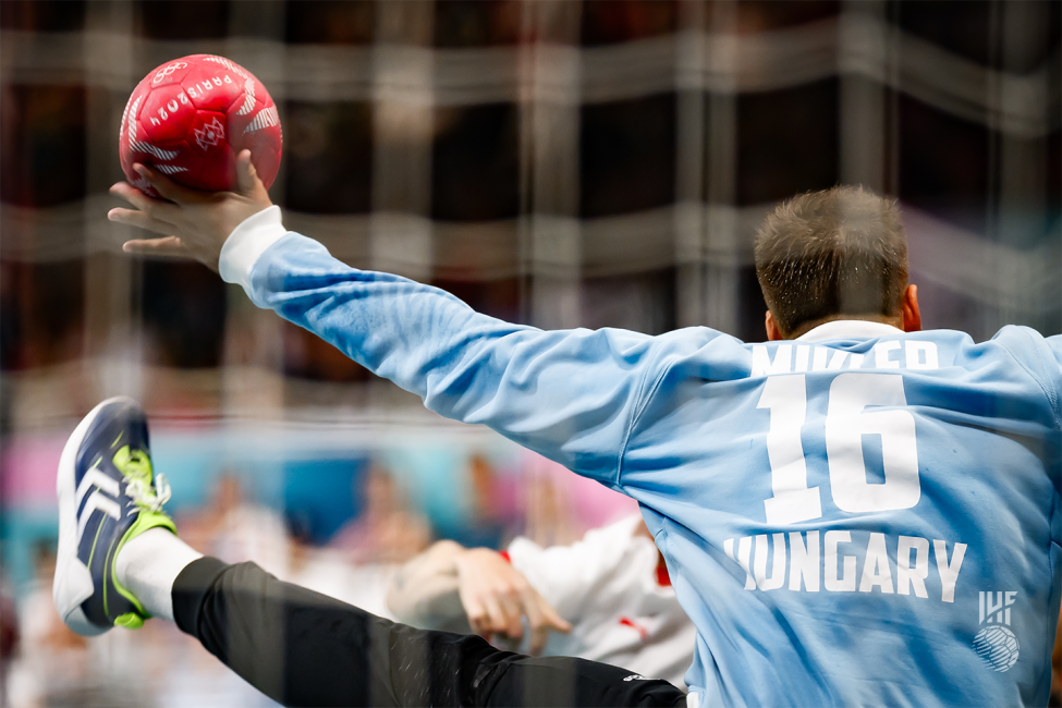 Paris 2024 men's handball Hungary vs Denmark